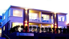 Roslyn Apartments