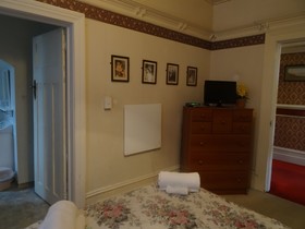 Sahara Guesthouse, Motel & Deluxe Studios