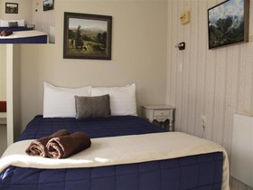 Burkes Pass Country Motel