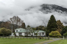 Rainforest Motel