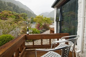 Alpine Glacier Motel