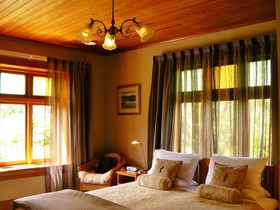 Holly Homestead B&B