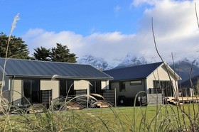 Glenorchy Peaks B&B