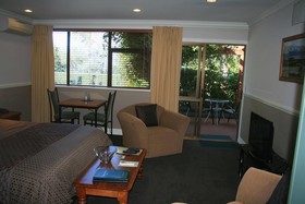 Alpine Springs Motel