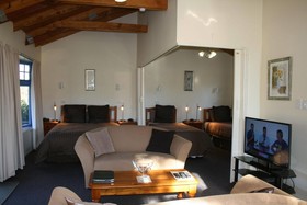 Alpine Springs Motel