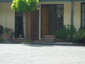 Glenalvon Lodge Motels
