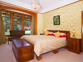 Woodgrove Homestead Luxury B&B