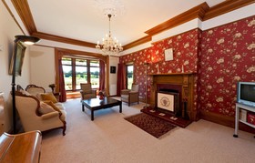 Woodgrove Homestead Luxury B&B