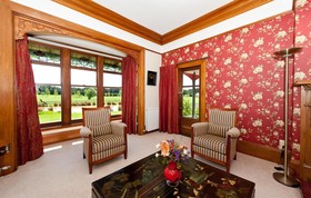 Woodgrove Homestead Luxury B&B