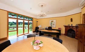 Woodgrove Homestead Luxury B&B