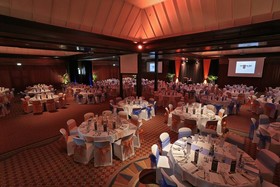 Ascot Park Hotel