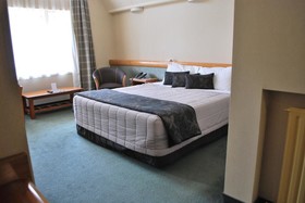 Ascot Park Hotel
