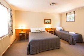 Balmoral Motel