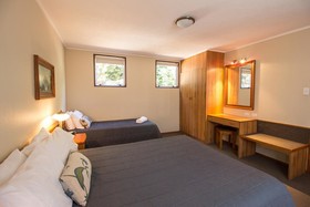 Balmoral Motel