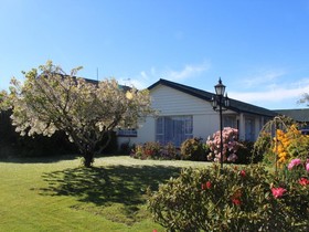 Colonial on Tay Motel