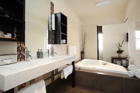 Kelvin Hotel