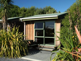 Alpine Pacific Motels & Holiday Park