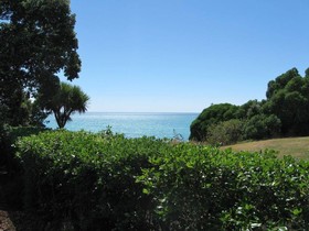 Dolphin Lodge Backpackers