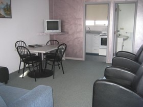 Heritage Court Motor Lodge