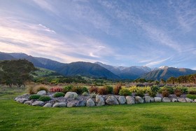 Manakau Lodge