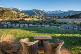 Manakau Lodge