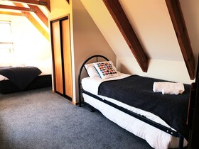 Te Mahuru Retreat