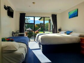Te Mahuru Retreat