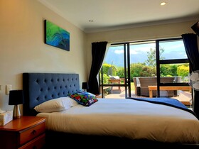 Te Mahuru Retreat