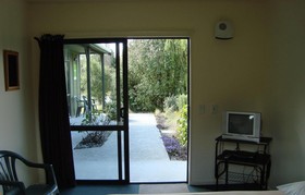 Lake Brunner Country Motel