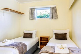 Abbey Court Motel