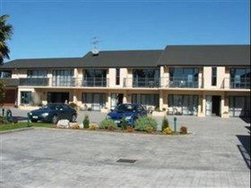 Avalon Manor Motel