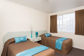 Equestrian Lodge Motel