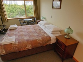 Aoraki Mount Cook Alpine Lodge