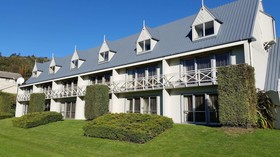 Admirals Motor Inn