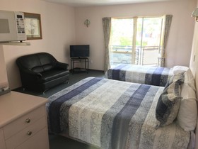 Apex Motor Lodge