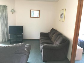 Apex Motor Lodge