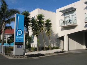 Beaches Nelson
