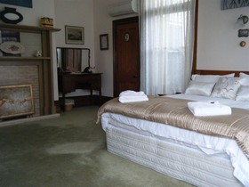 Collingwood Manor