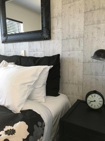INNBetween Lodge and Backpackers