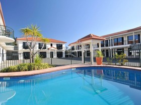 Palms Motel
