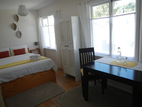 The Beach House Nelson B&B