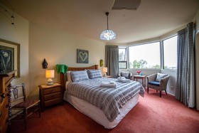 Oamaru House Bed and Breakfast