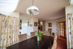 Oamaru House Bed and Breakfast