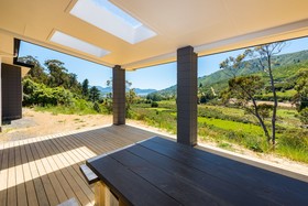 Bell Bird Ridge - Ocean & Valley Views
