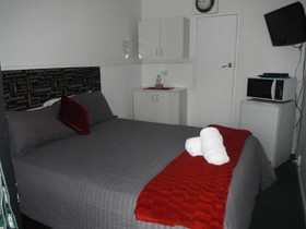 High Street Living Motel