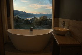 Lakestone Lodge