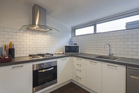 22 Hallenstein Apartments by Staysouth