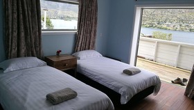 Aquarius De Lavender Lake View B&B