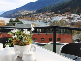 Blue Peaks Apartments