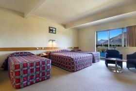 Earnslaw Lodge